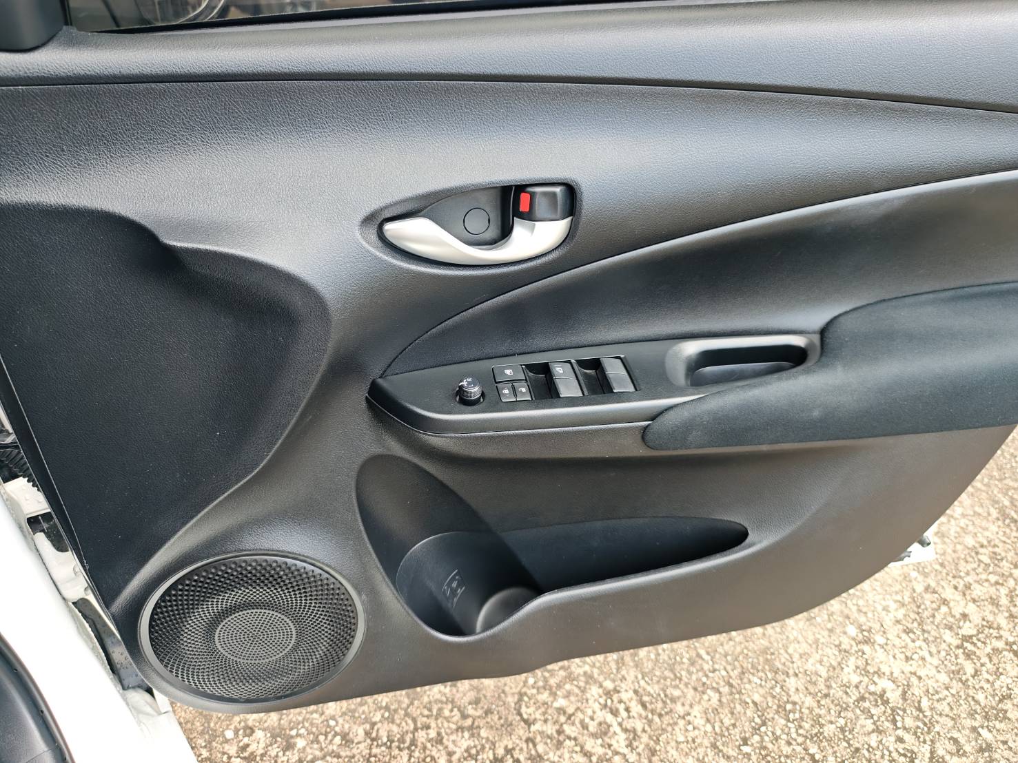 Toyota Yaris 1.2 Sport Hatchback AT 2023