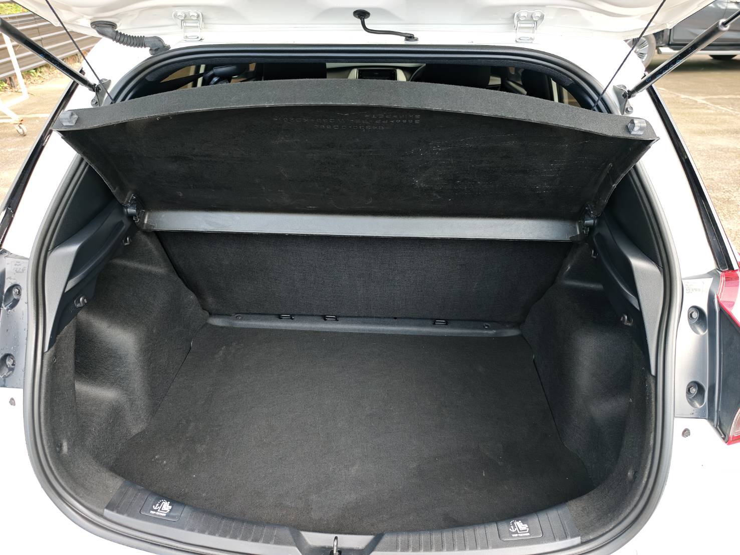 Toyota Yaris 1.2 Sport Hatchback AT 2023