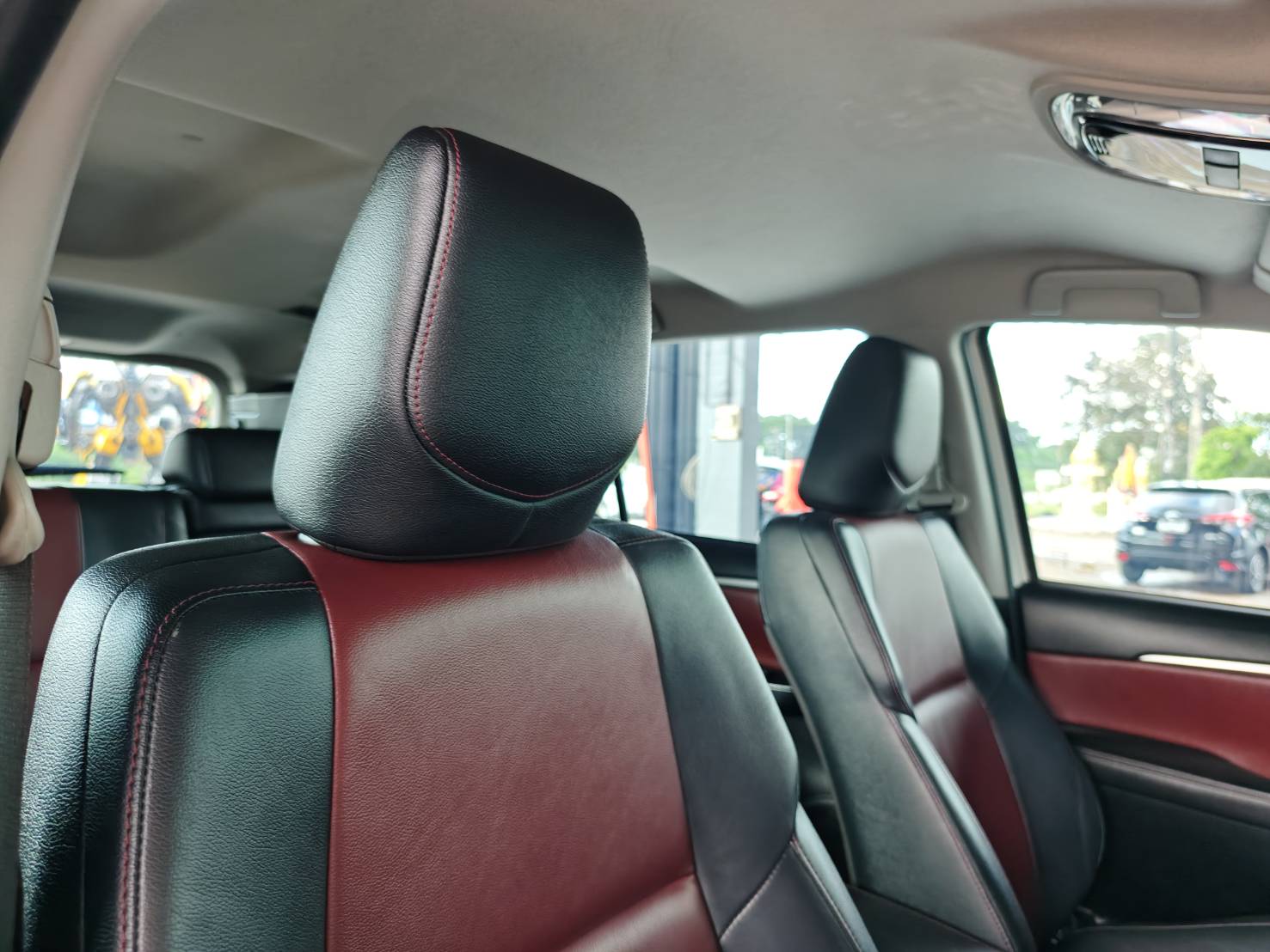 Toyota Fortuner 2.8 V TRD Sportivo ll Black Top SUV AT 2020