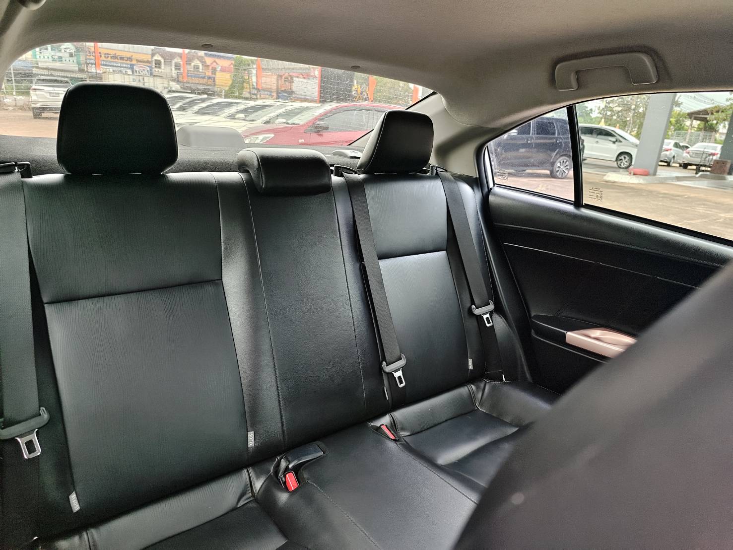 Toyota Vios 1.5 Mid Sedan AT ปี 2021