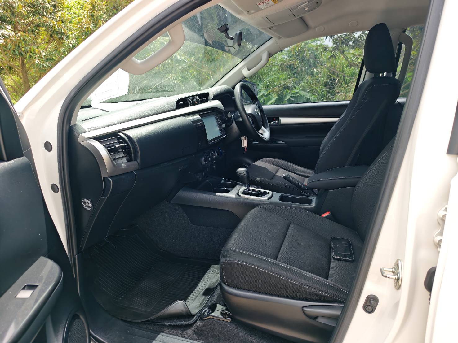 Toyota Hilux Revo Double Cab 2.4 Entry Prerunner AT 2021