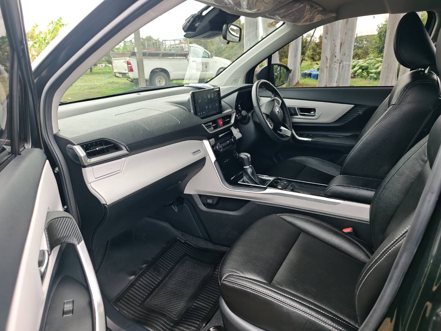 Toyota Veloz 1.5 Premium SUV AT 2024