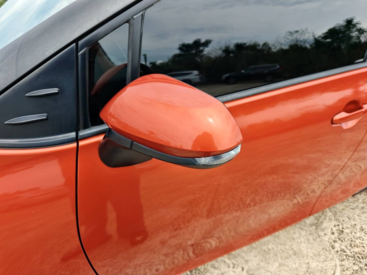 Toyota Sienta 1.5 V SUV AT 2017