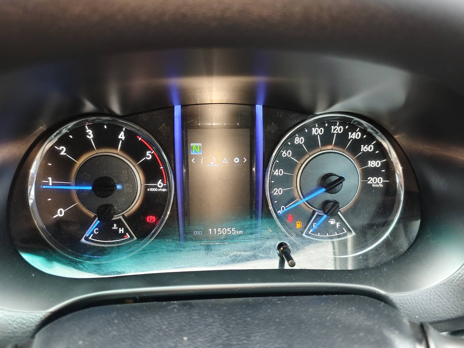 Toyota Fortuner 2.4 V SUV AT 2019