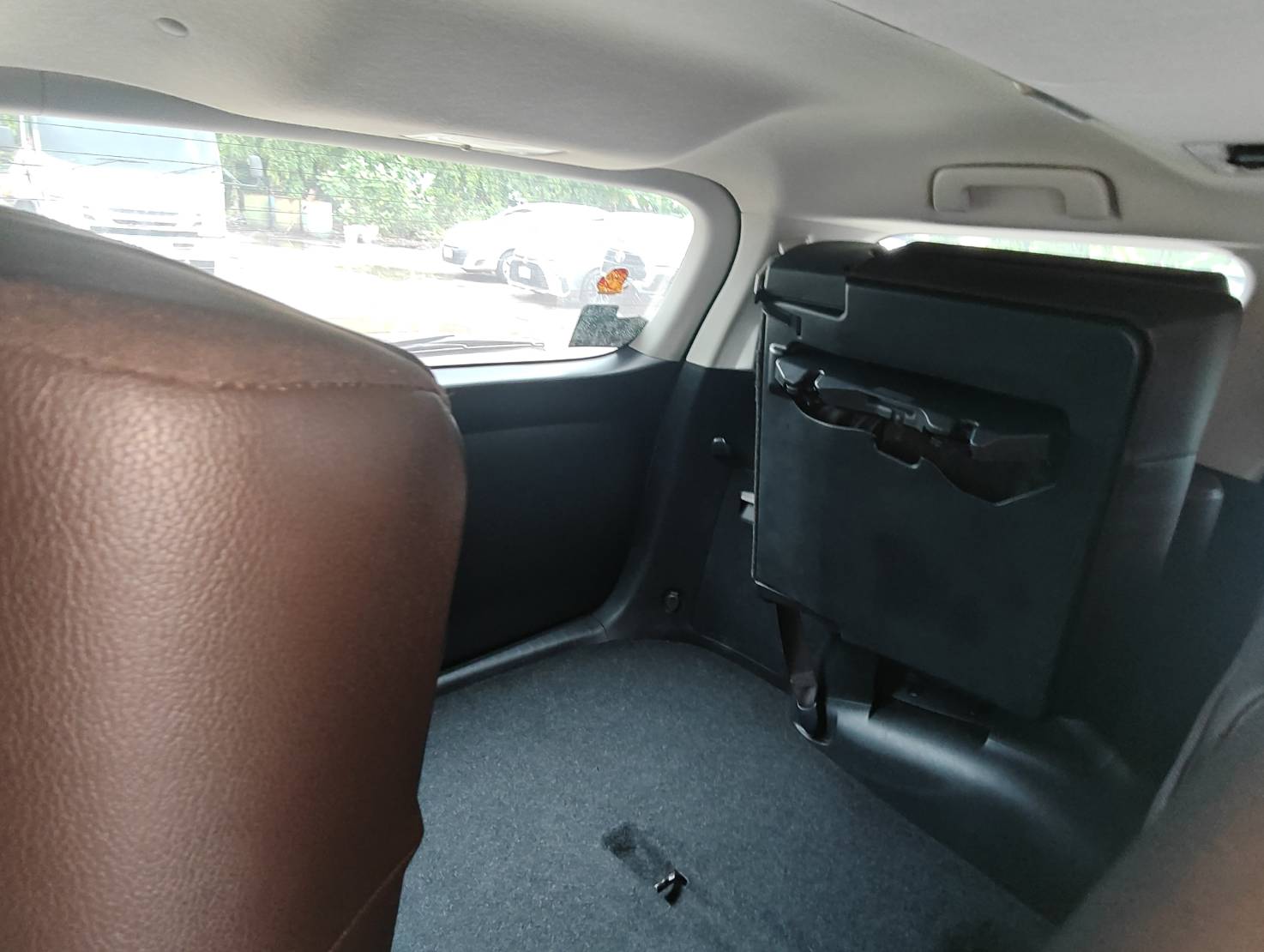 Toyota Fortuner 2.4 V SUV AT 2019