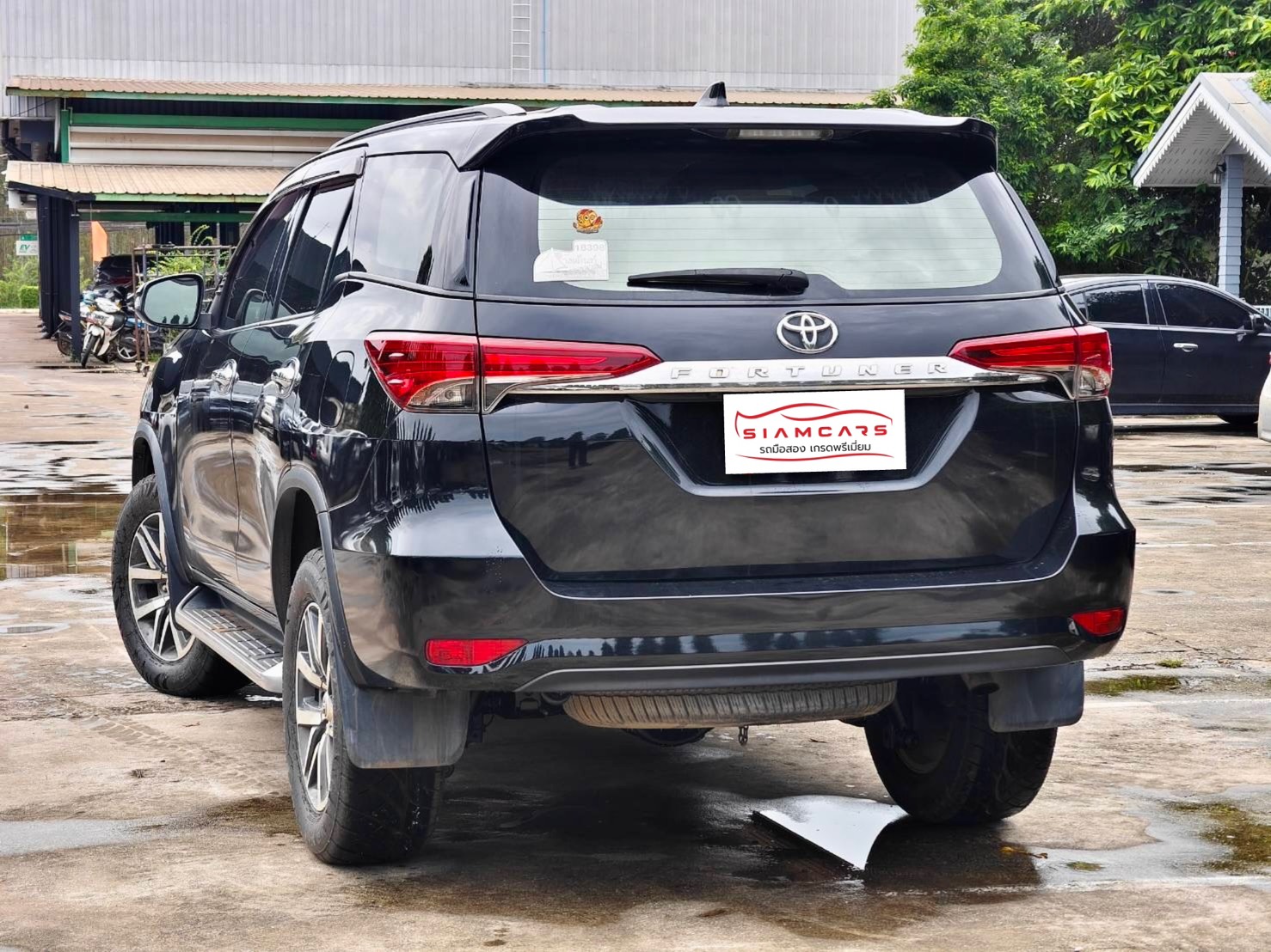 Toyota Fortuner 2.4 V SUV AT 2019