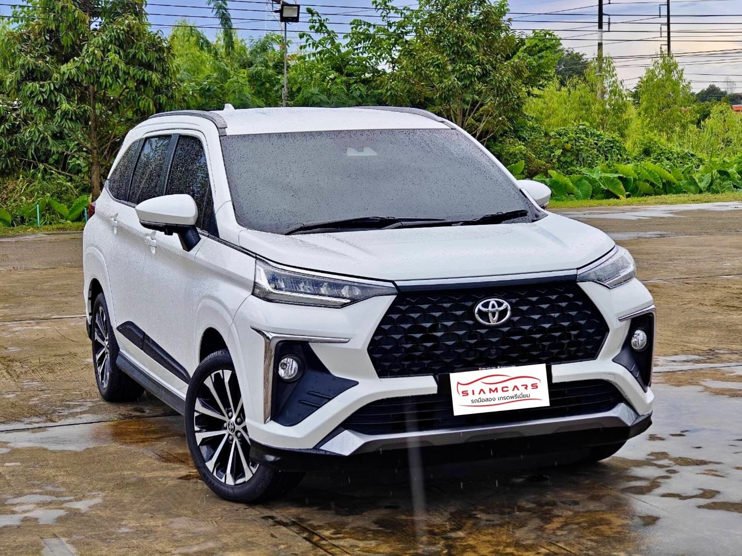 Toyota Veloz 1.5 Premium Smart SUV AT 2023