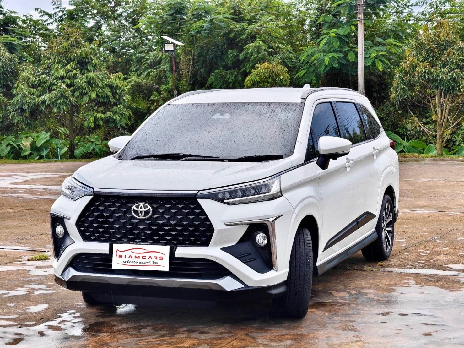 Toyota Veloz 1.5 Premium Smart SUV AT 2023