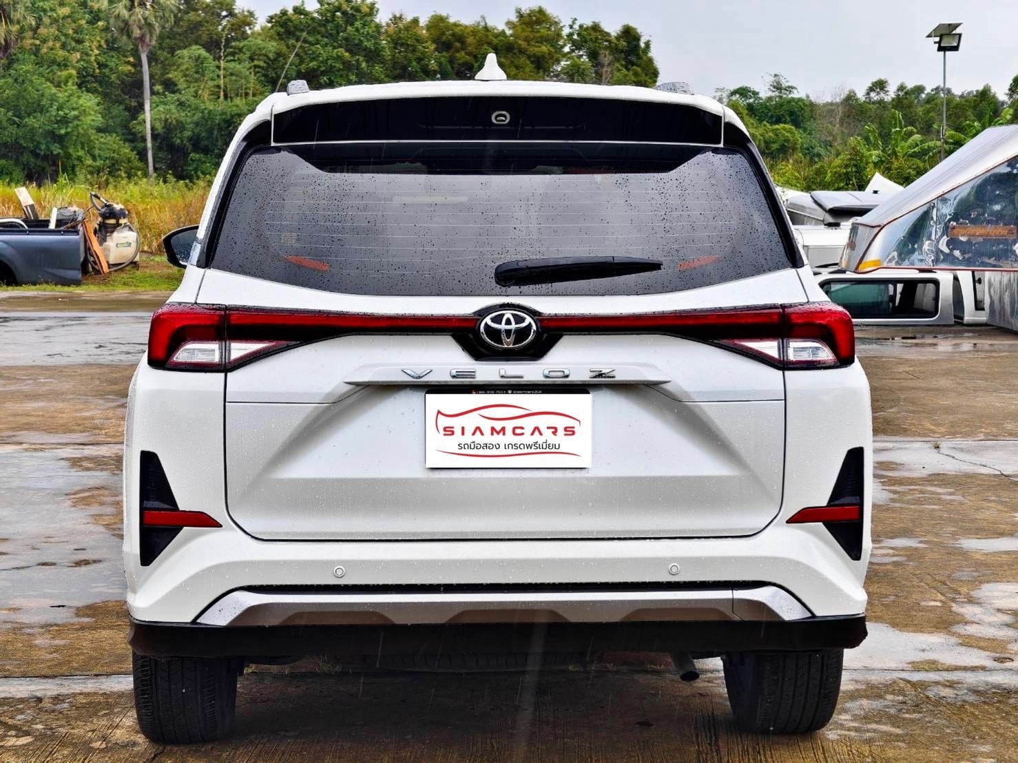 Toyota Veloz 1.5 Premium Smart SUV AT 2023