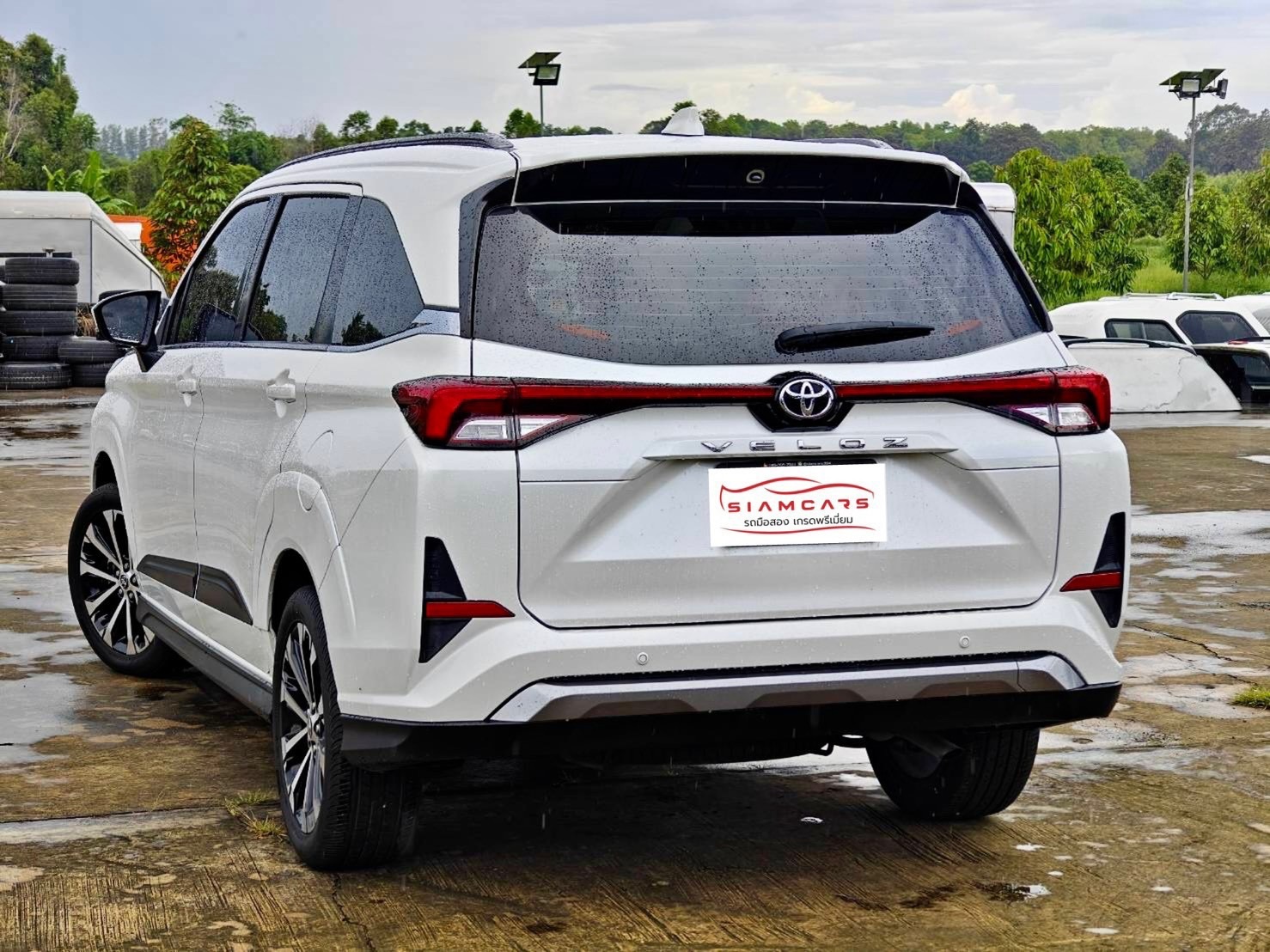 Toyota Veloz 1.5 Premium Smart SUV AT 2023