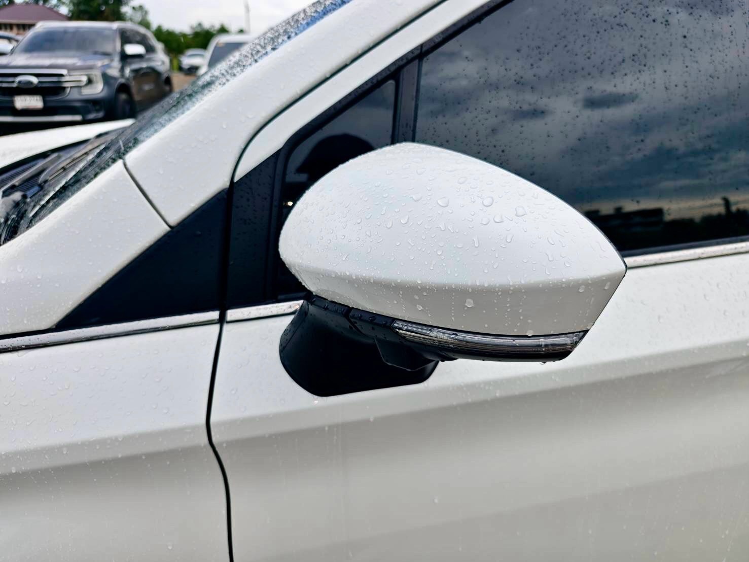 Toyota Veloz 1.5 Premium Smart SUV AT 2023
