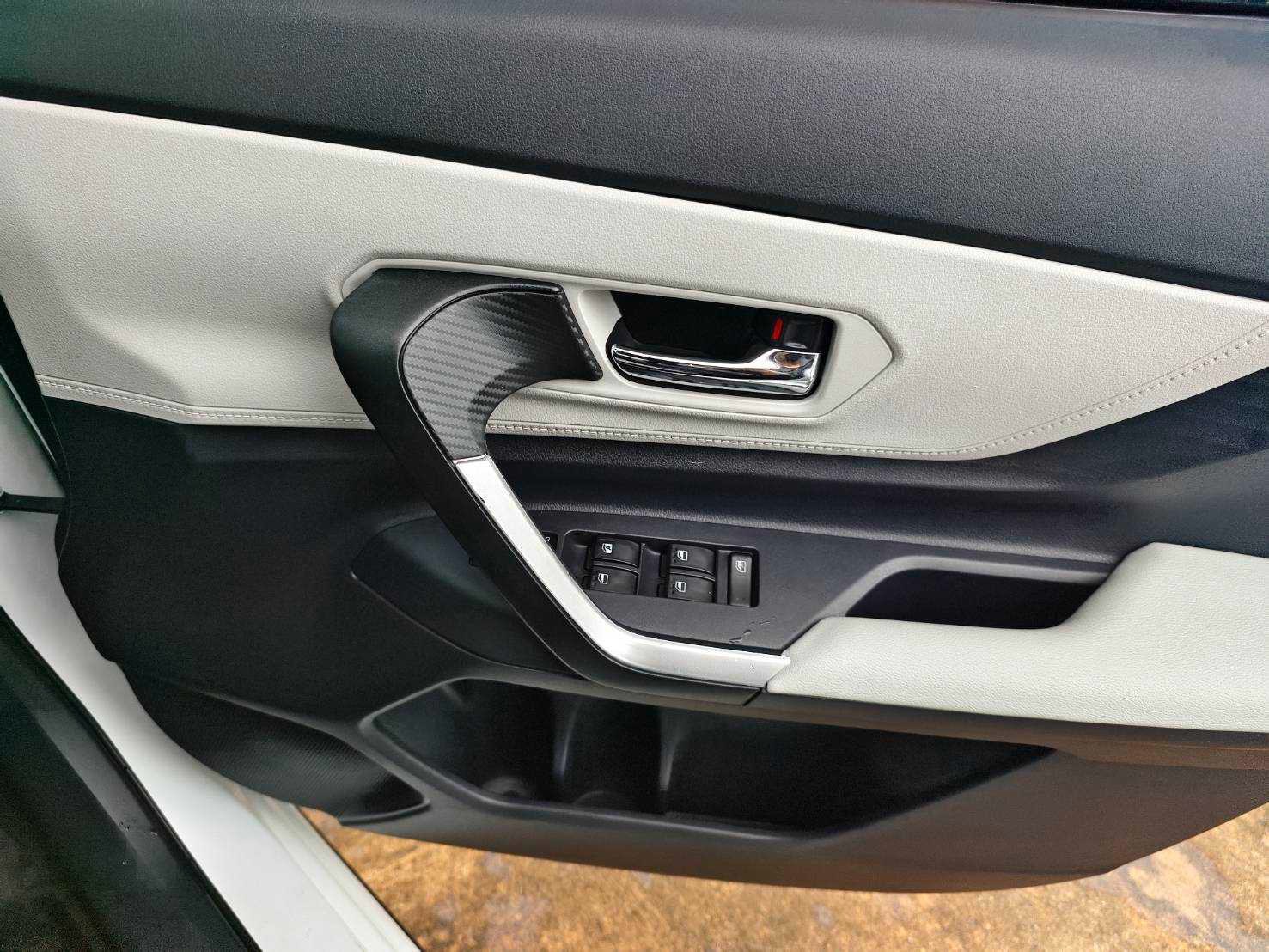 Toyota Veloz 1.5 Premium Smart SUV AT 2023