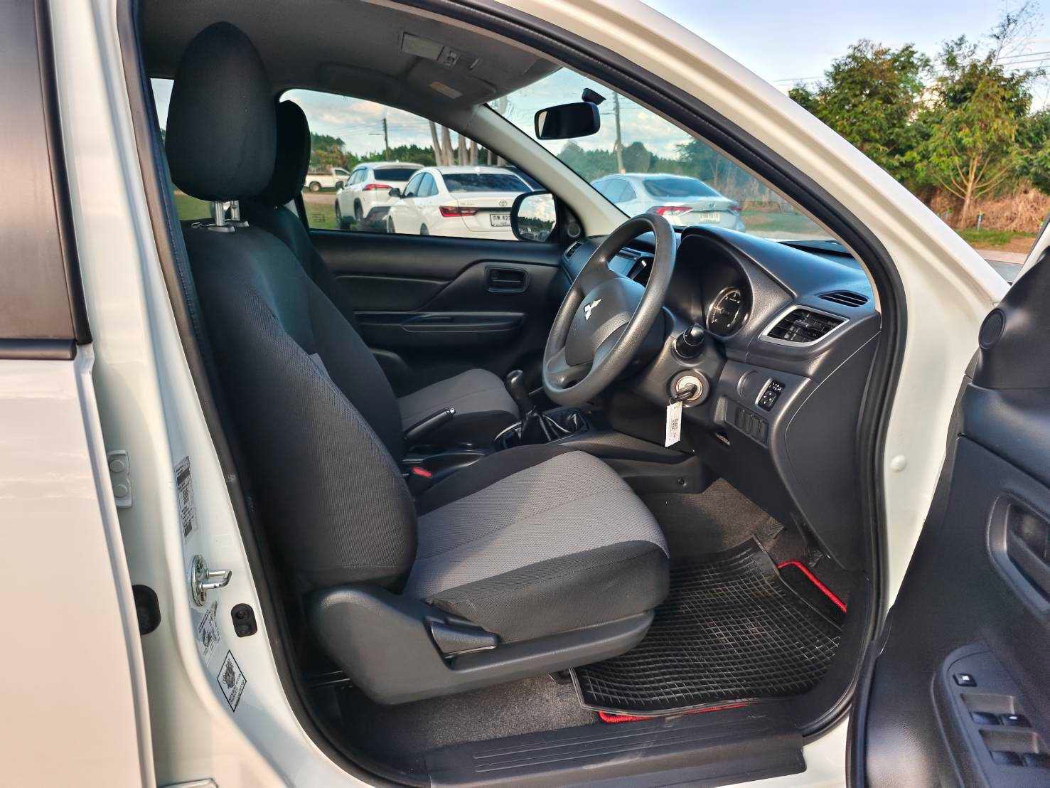 Mitsubishi Triton All New Double Cab 2.5 GLS Ralliart MT 2023