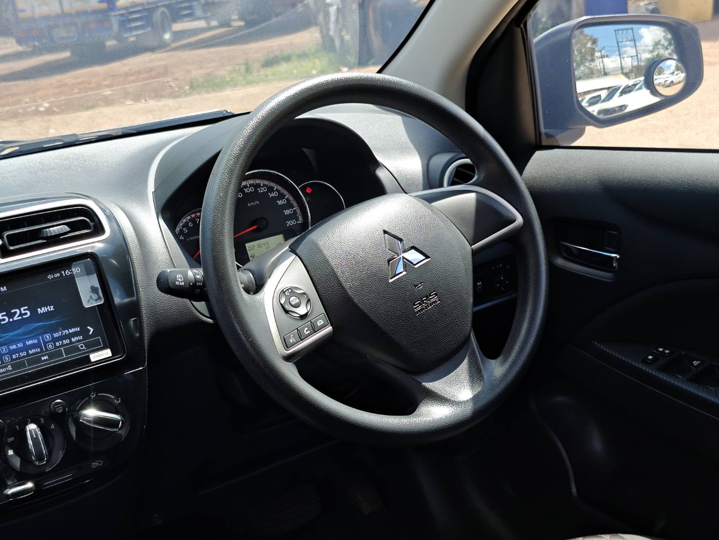 Mitsubishi Mirage 1.2 Active Dynamic Shield Sedan AT 2022
