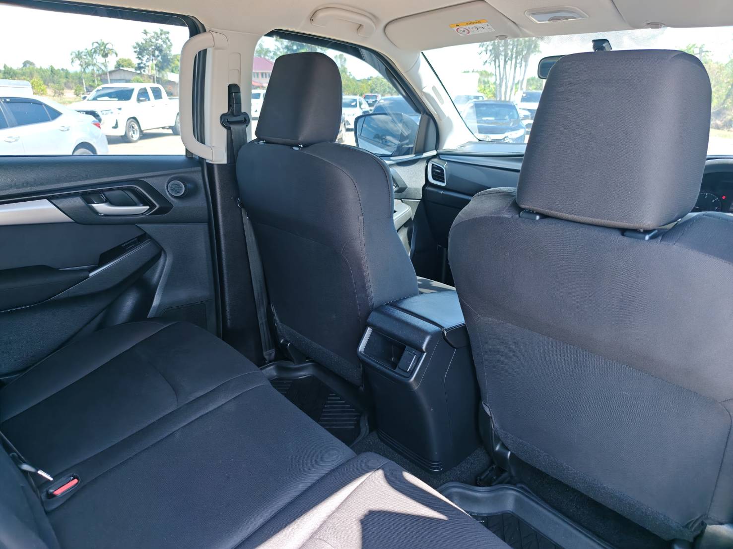 ISUZU MU-X 1.9 Active 2WD SUV AT 2021