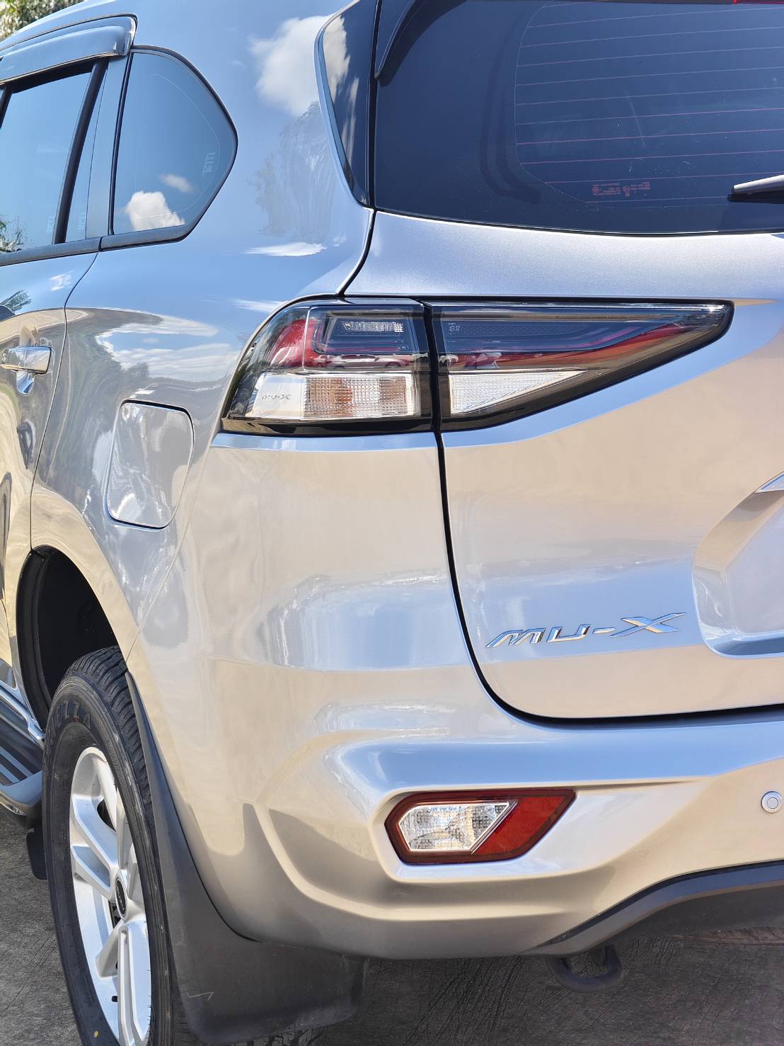 ISUZU MU-X 1.9 Active 2WD SUV AT 2021