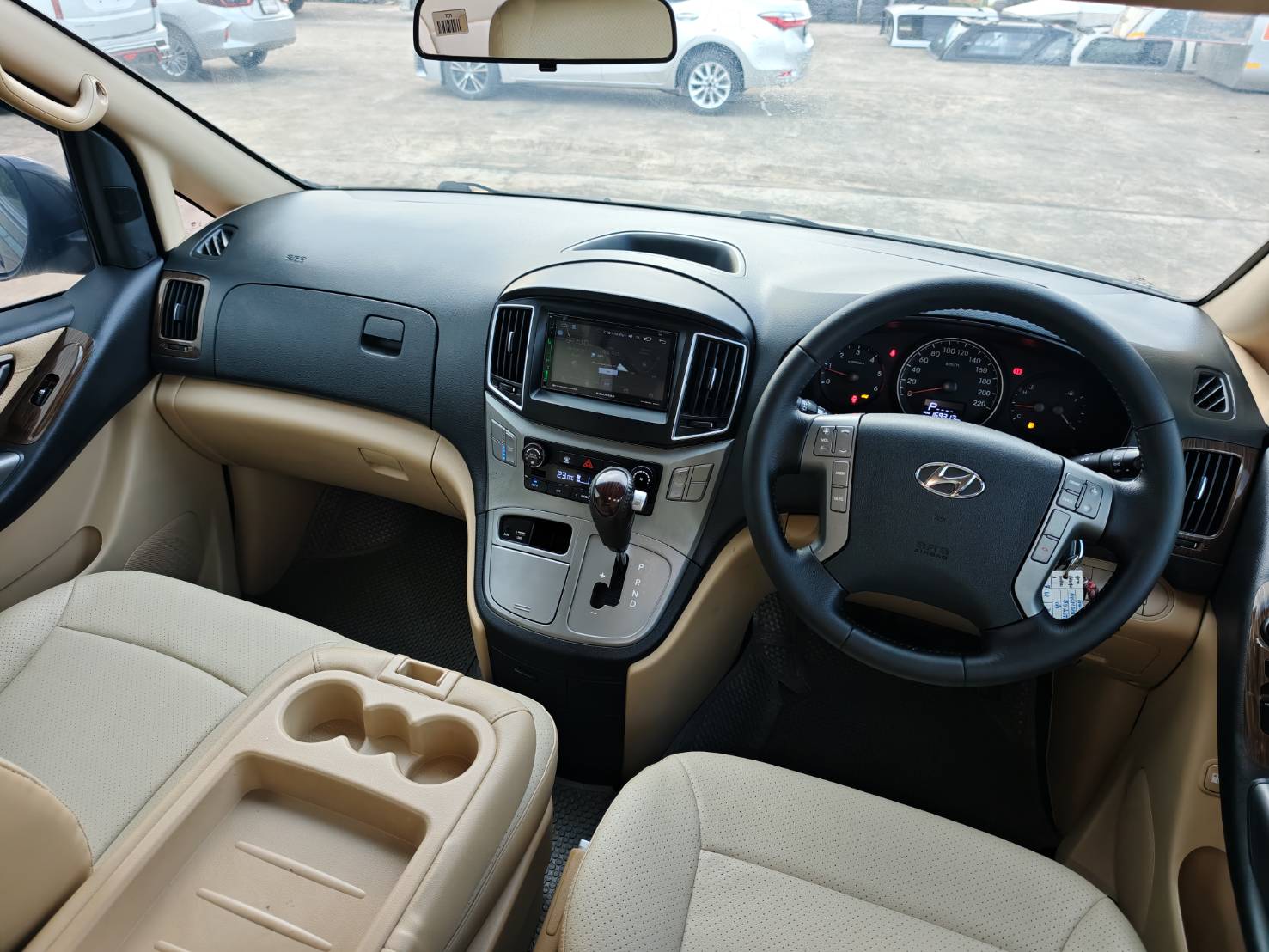 Hyundai H-1 2.5 Elite MPV AT 2018