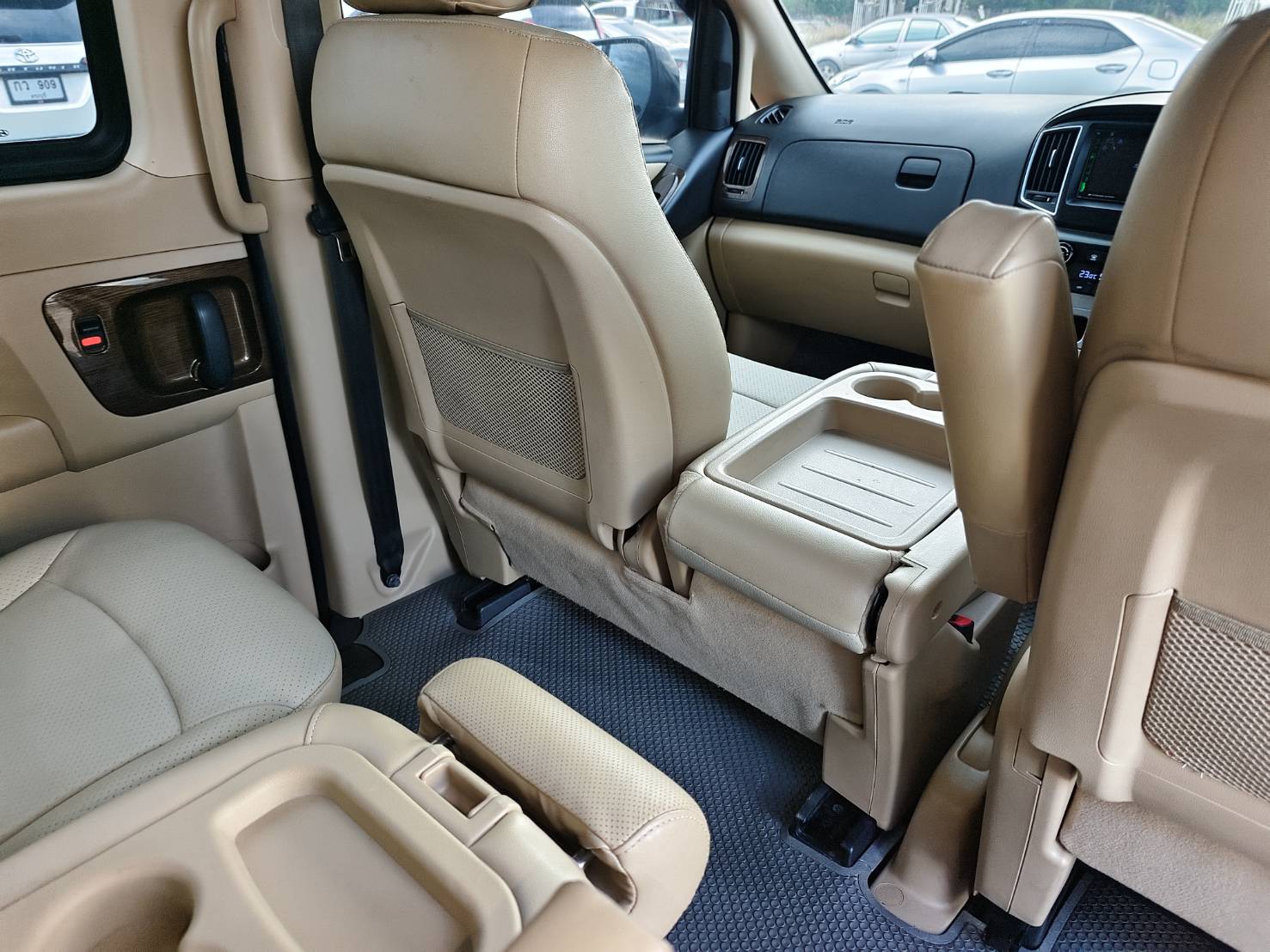 Hyundai H-1 2.5 Elite MPV AT 2018