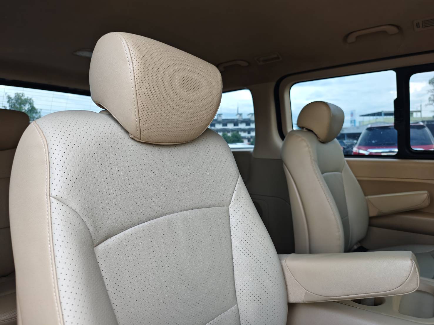 Hyundai H-1 2.5 Elite MPV AT 2018