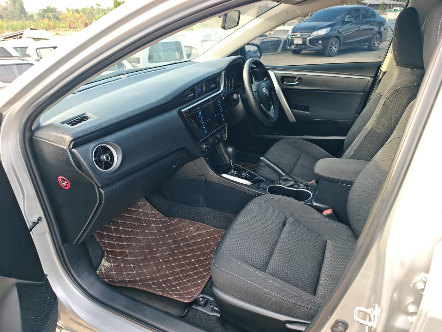Toyota Corolla Altis 1.8 E AT 2018