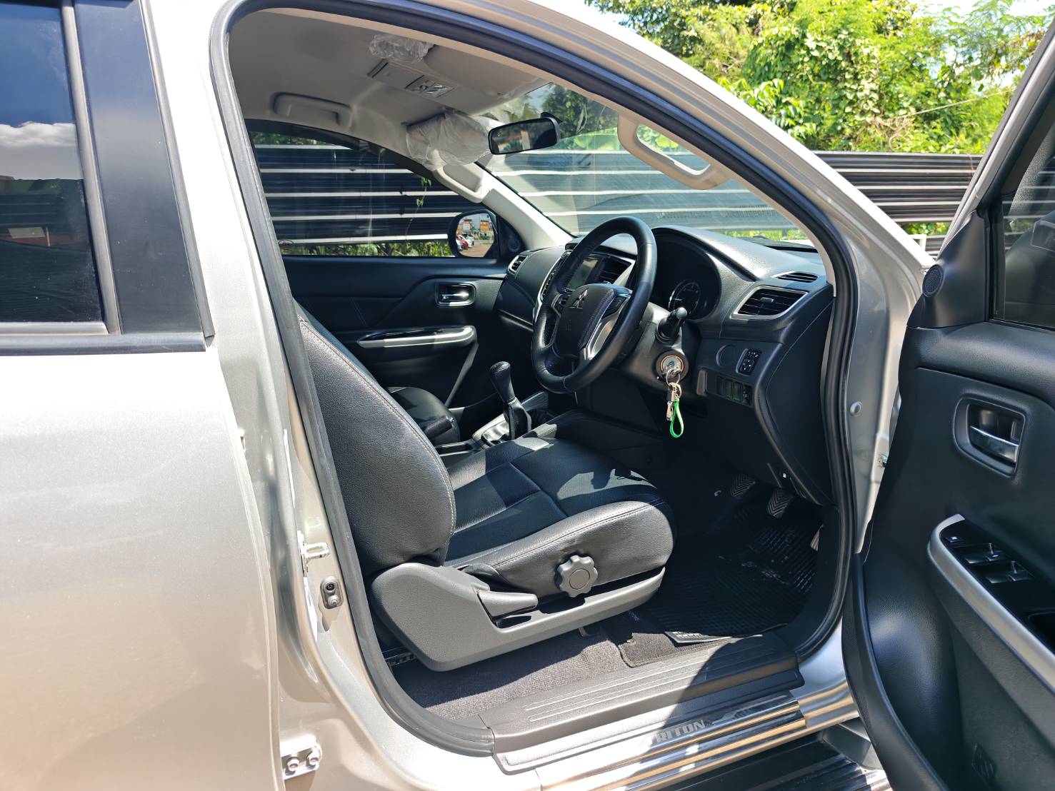 Mitsubishi Triton All New Double Cab 2.4 GLS Plus MT 2020
