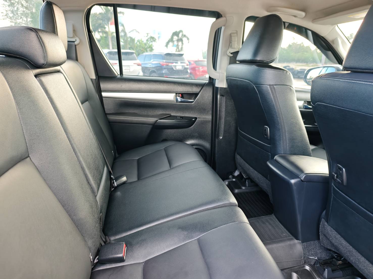 Toyota Hilux Revo Double Cab 2.4 Mid Prerunner AT 2023