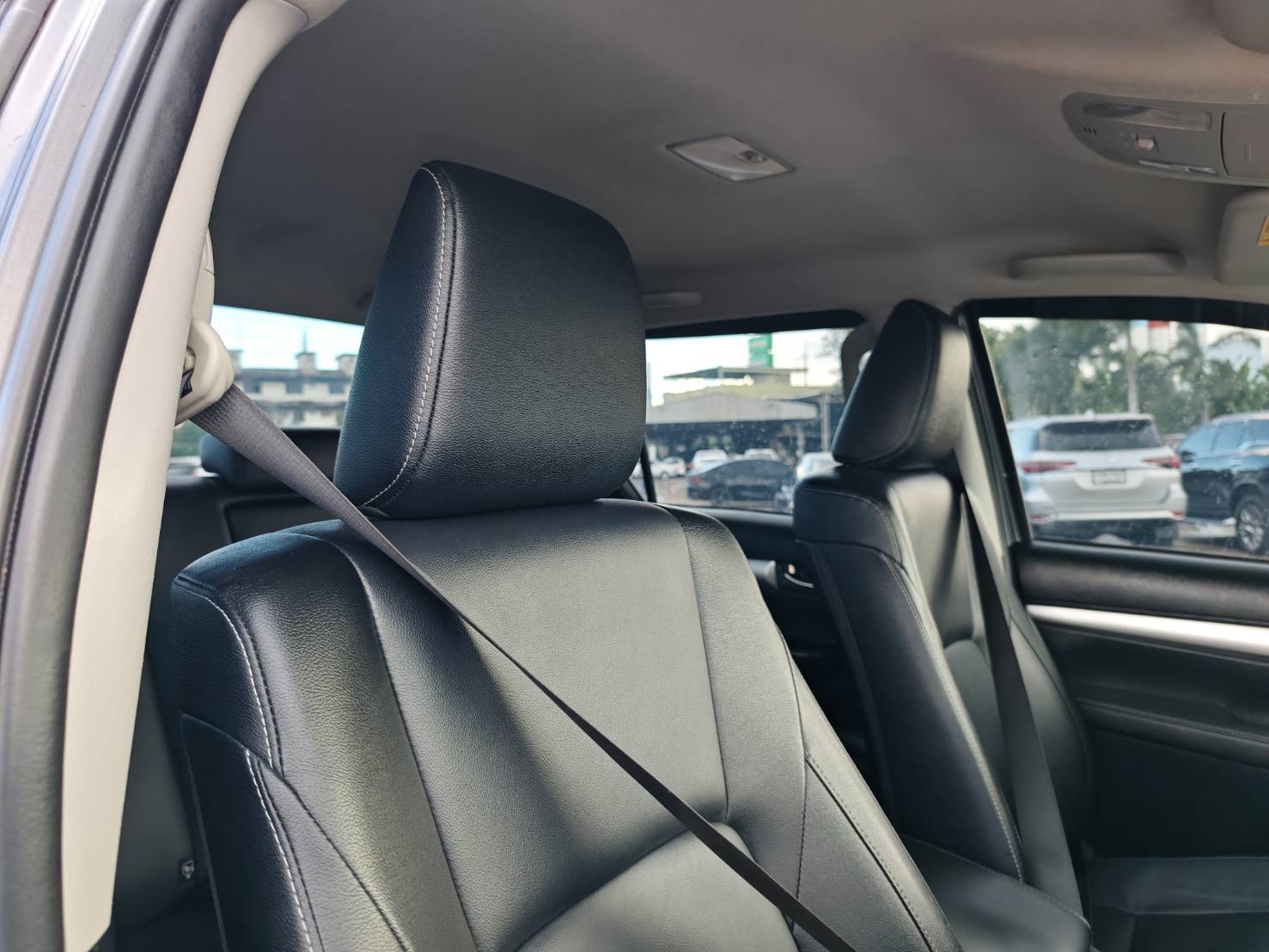 Toyota Hilux Revo Double Cab 2.4 Mid Prerunner AT 2023