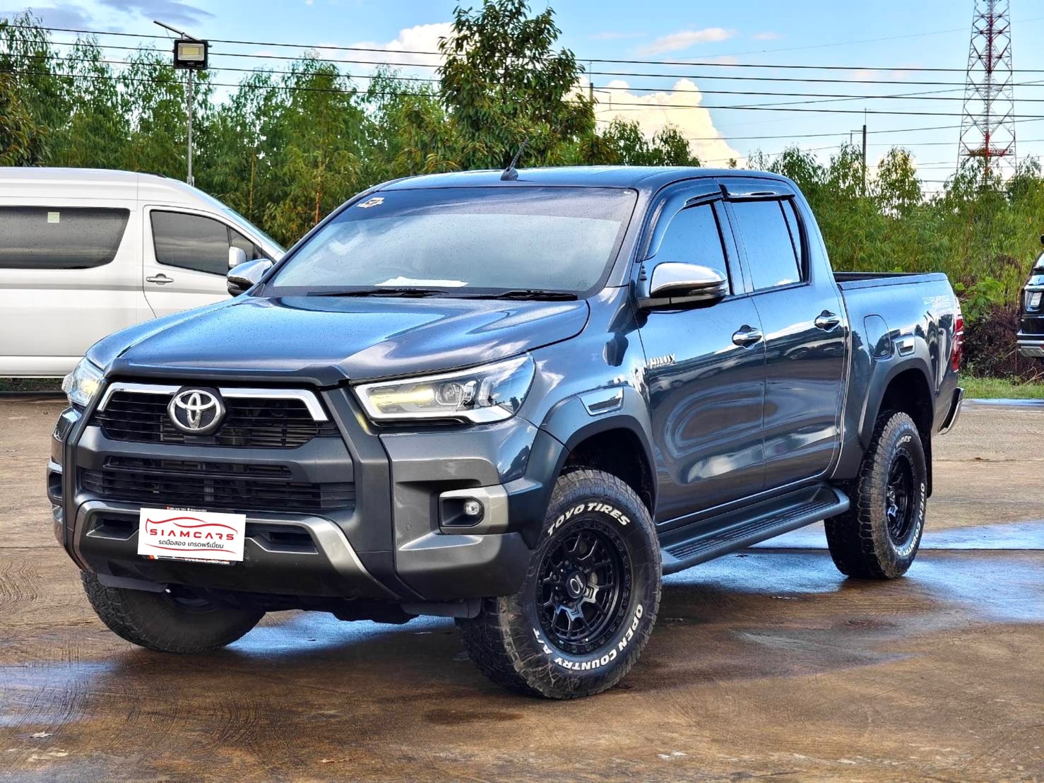 Toyota Hilux Revo Double Cab 2.4 Mid Prerunner AT 2023