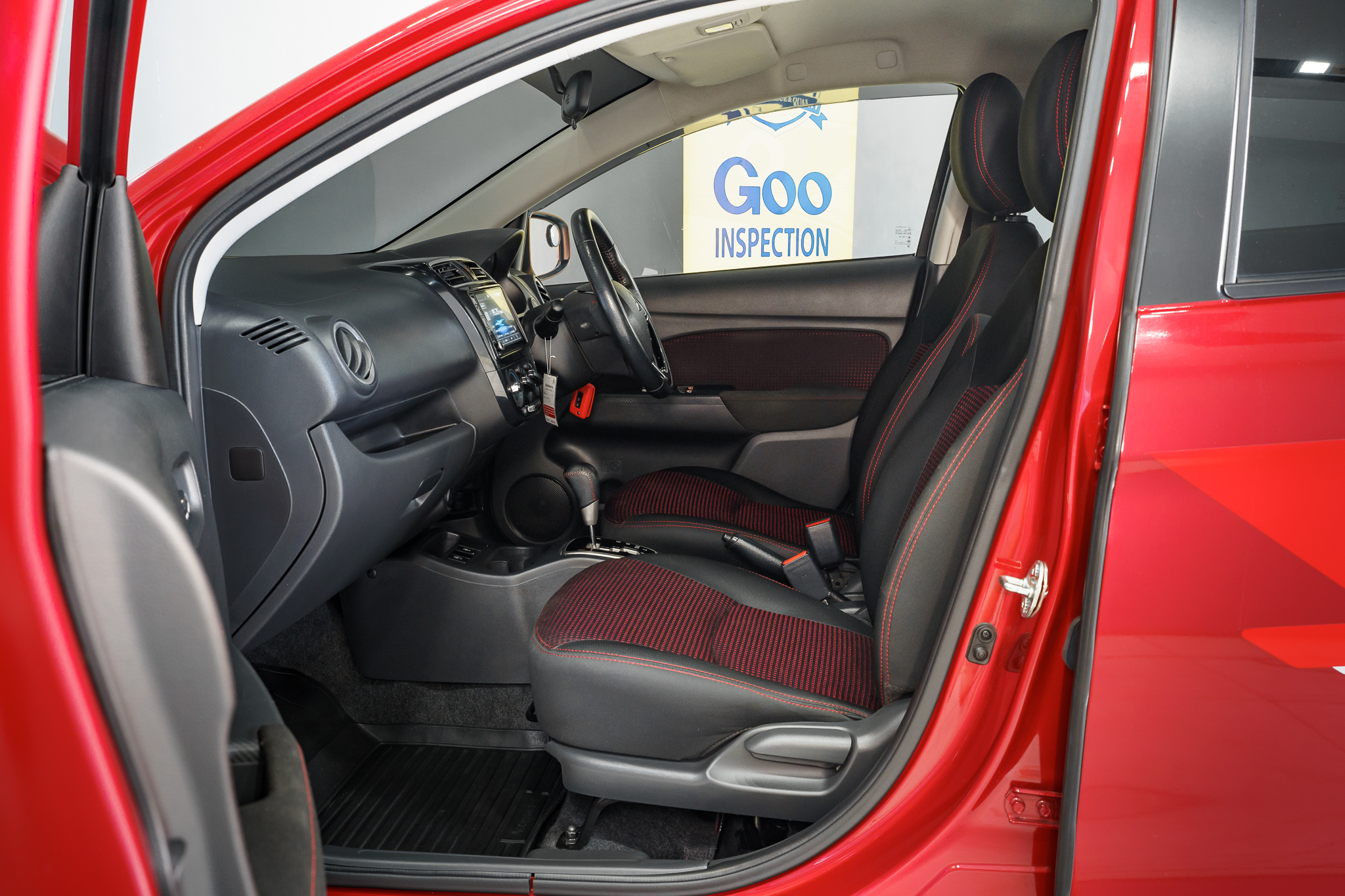 Mitsubishi Mirage 1.2 GLX Dynamic Shield Sedan AT 2022