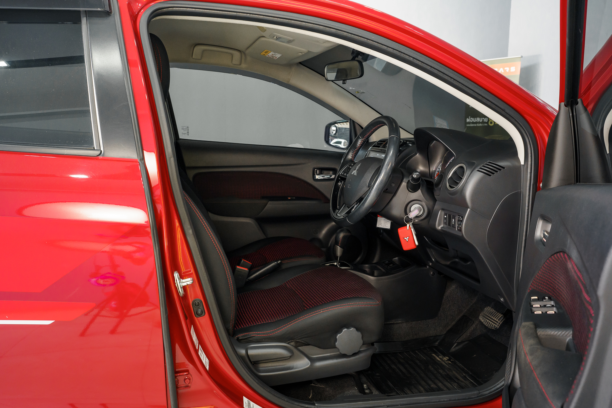 Mitsubishi Mirage 1.2 GLX Dynamic Shield Sedan AT 2022