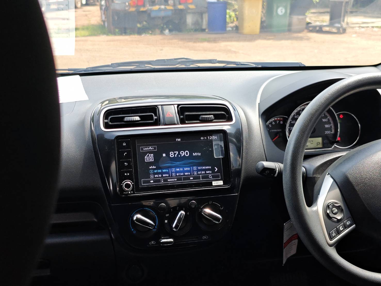 Mitsubishi Attrage 1.2 Active Dynamic Shield Sedan AT 2024