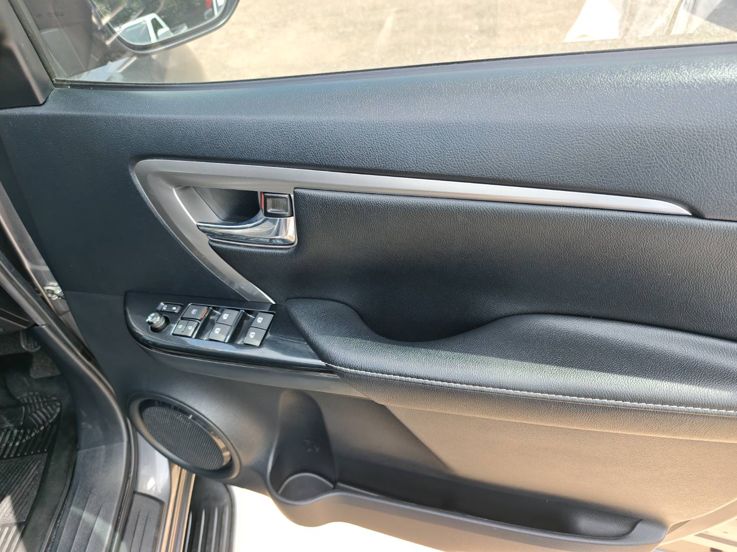 Toyota Fortuner 2.4 G SUV AT 2022