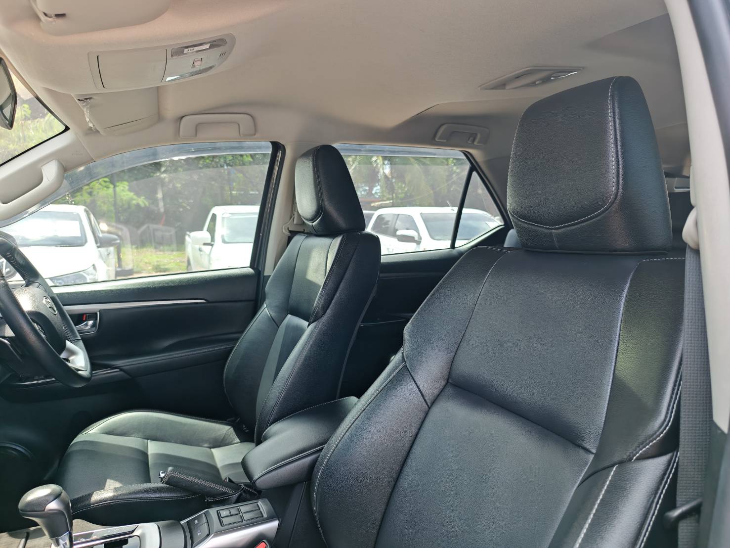 Toyota Fortuner 2.4 G SUV AT 2022
