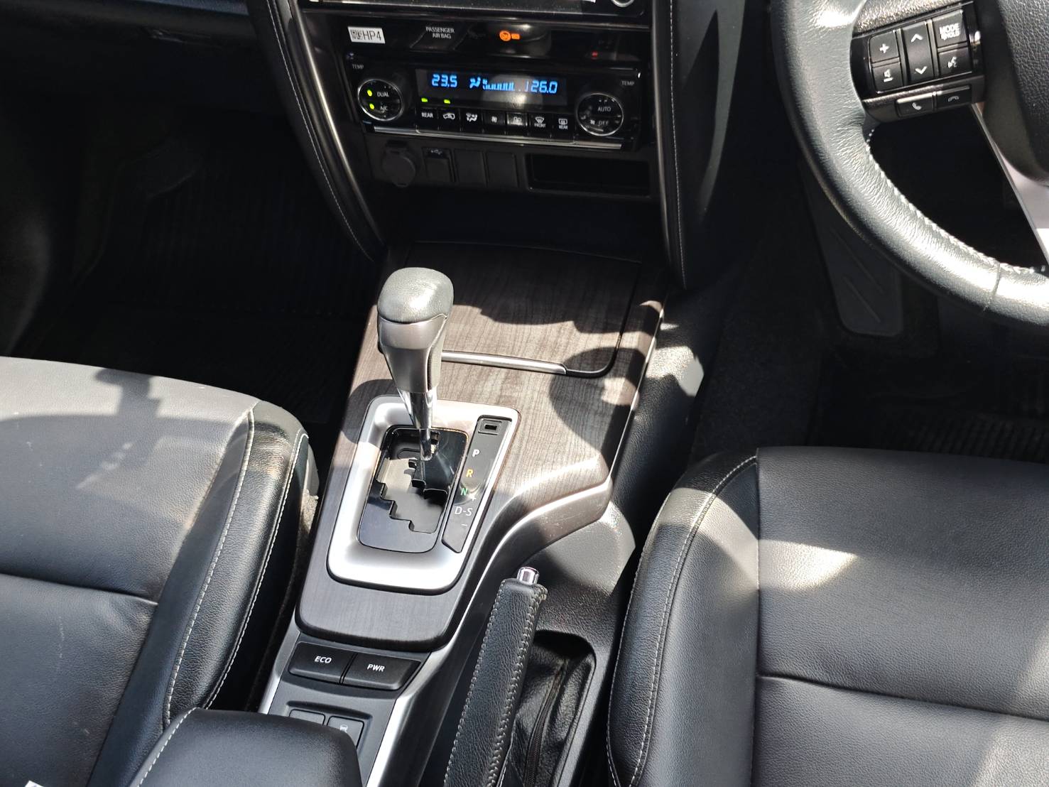Toyota Fortuner 2.4 G SUV AT 2022