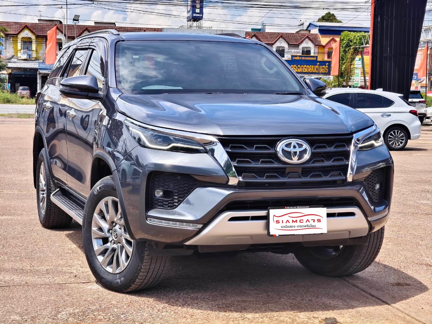 Toyota Fortuner 2.4 G SUV AT 2022