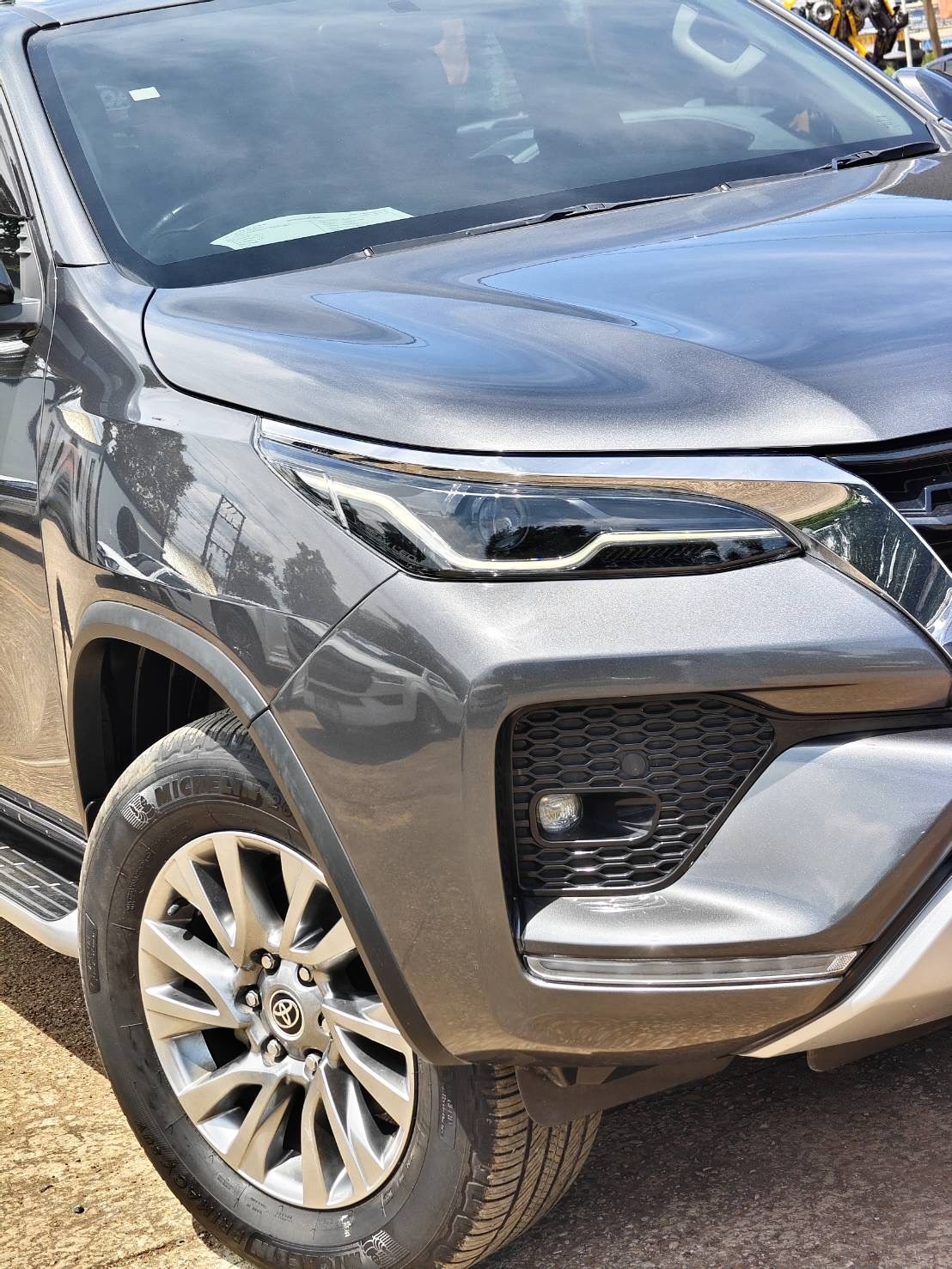 Toyota Fortuner 2.4 G SUV AT 2022