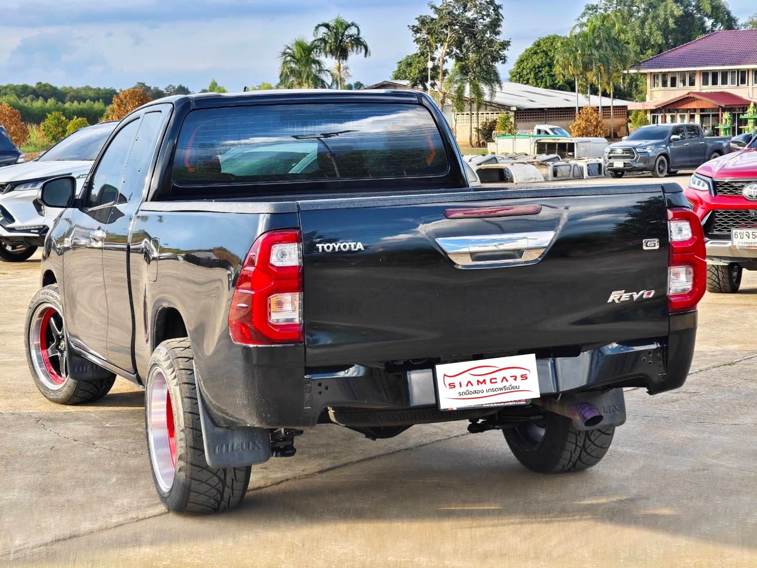 Toyota Hilux Revo Smart Cab 2.4 J Plus MT 2017