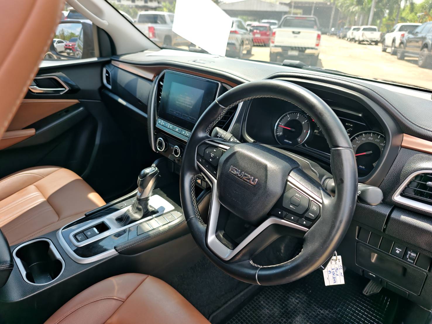 ISUZU MU-X 1.9 Luxury 2WD SUV AT 2022