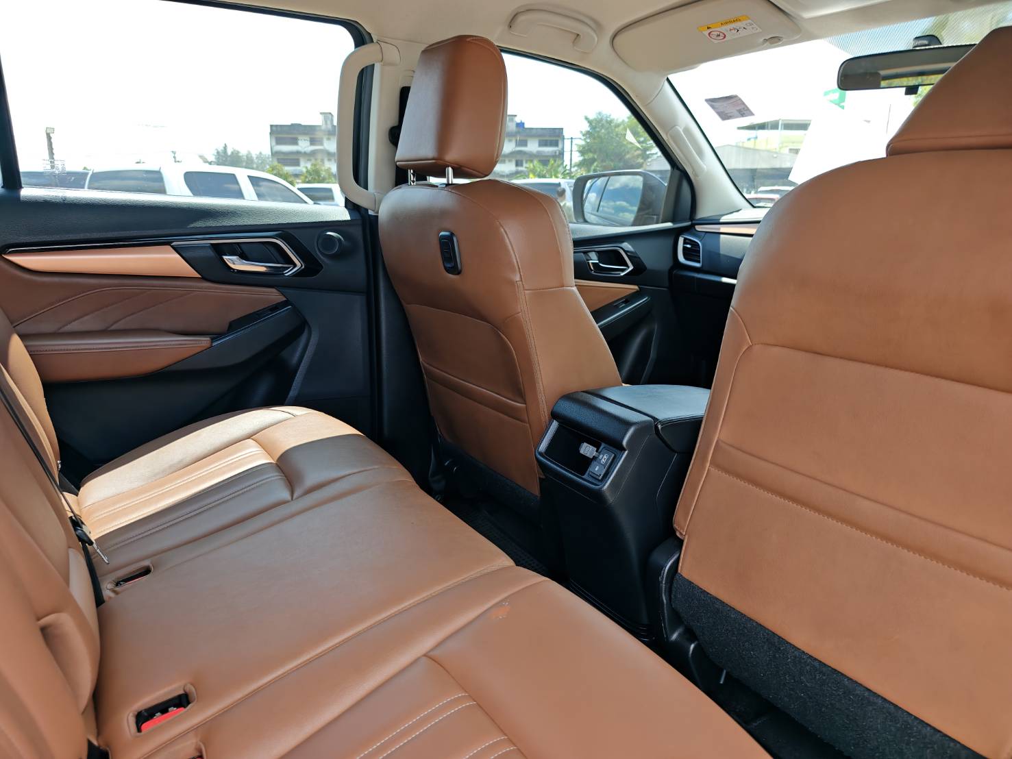 ISUZU MU-X 1.9 Luxury 2WD SUV AT 2022