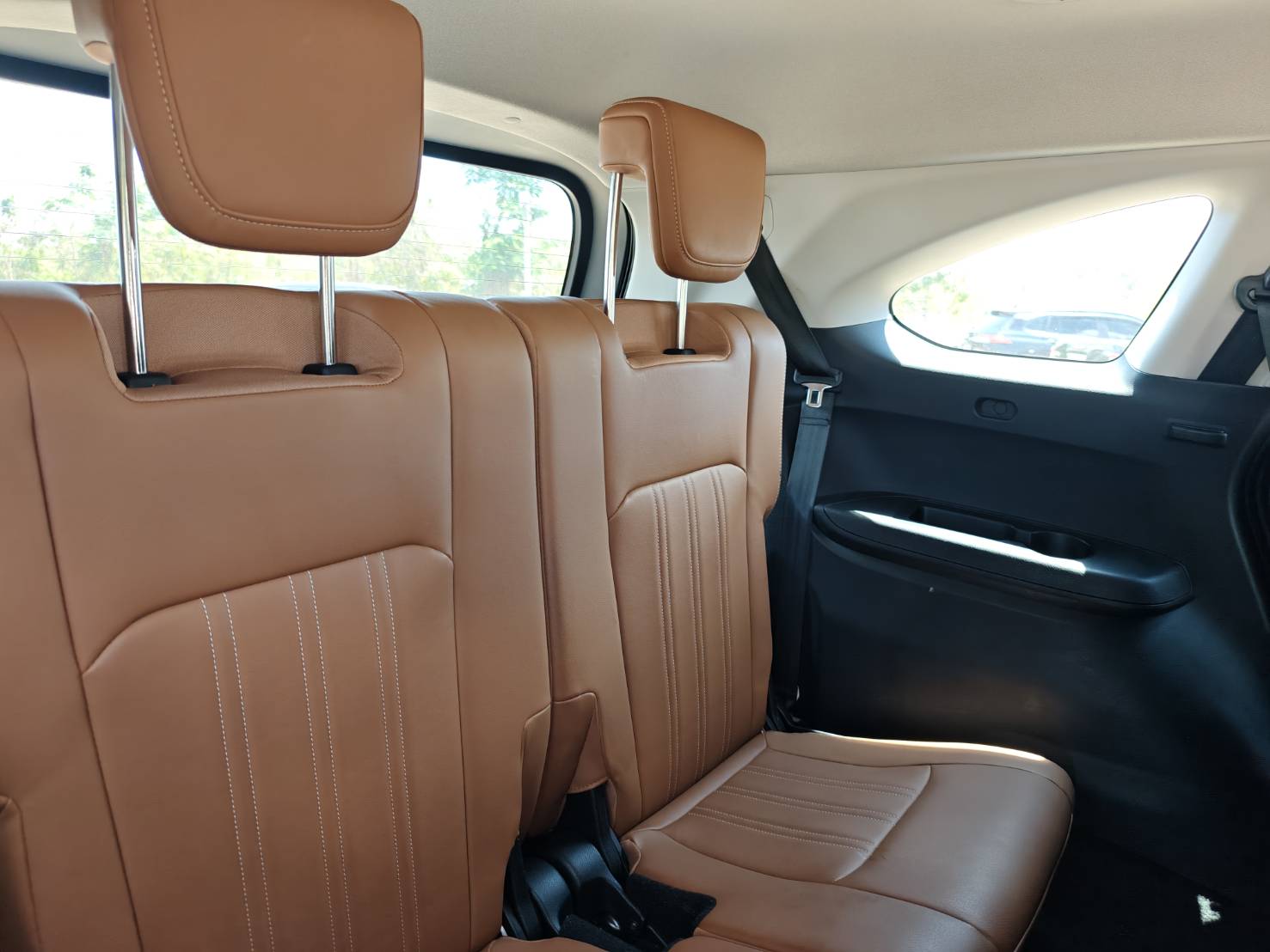 ISUZU MU-X 1.9 Luxury 2WD SUV AT 2022