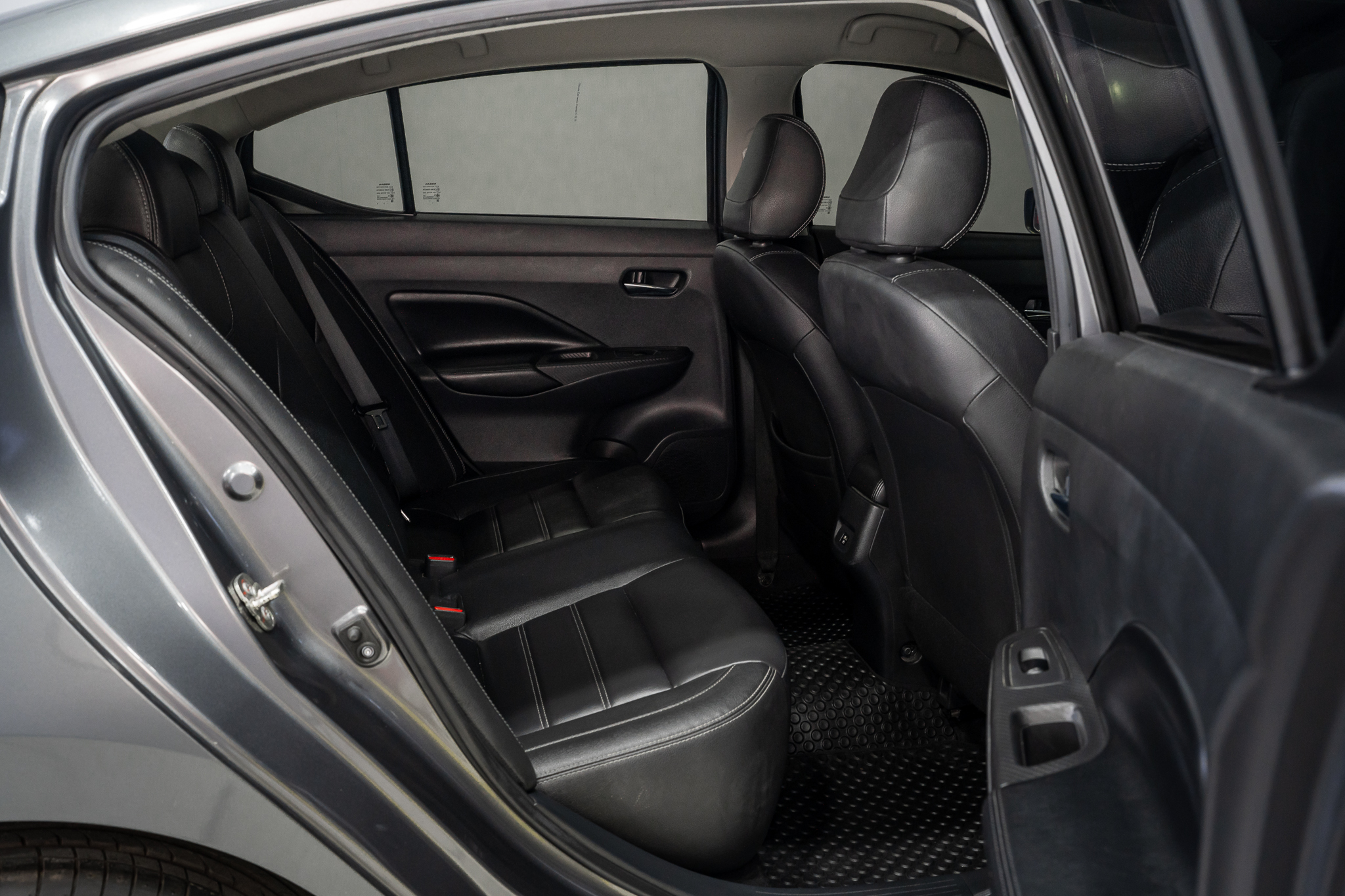Nissan Almera Turbo 1.0 V Sedan AT 2022