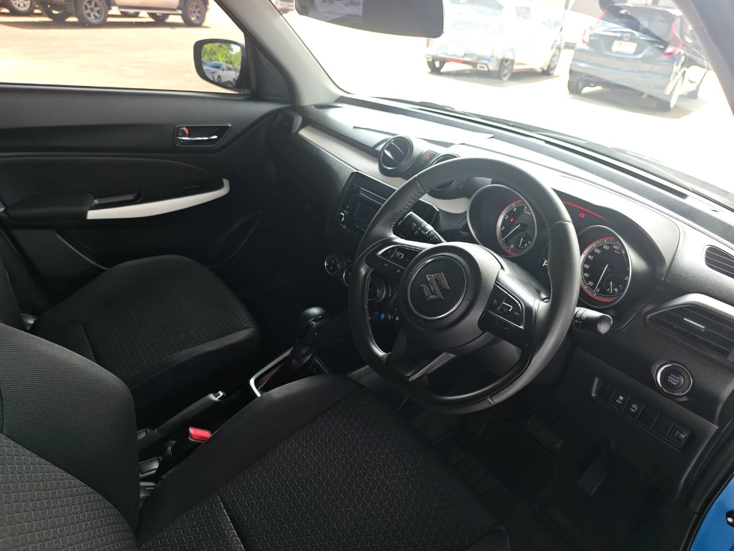 Suzuki Swift 1.2 GXL Hatchback AT 2019