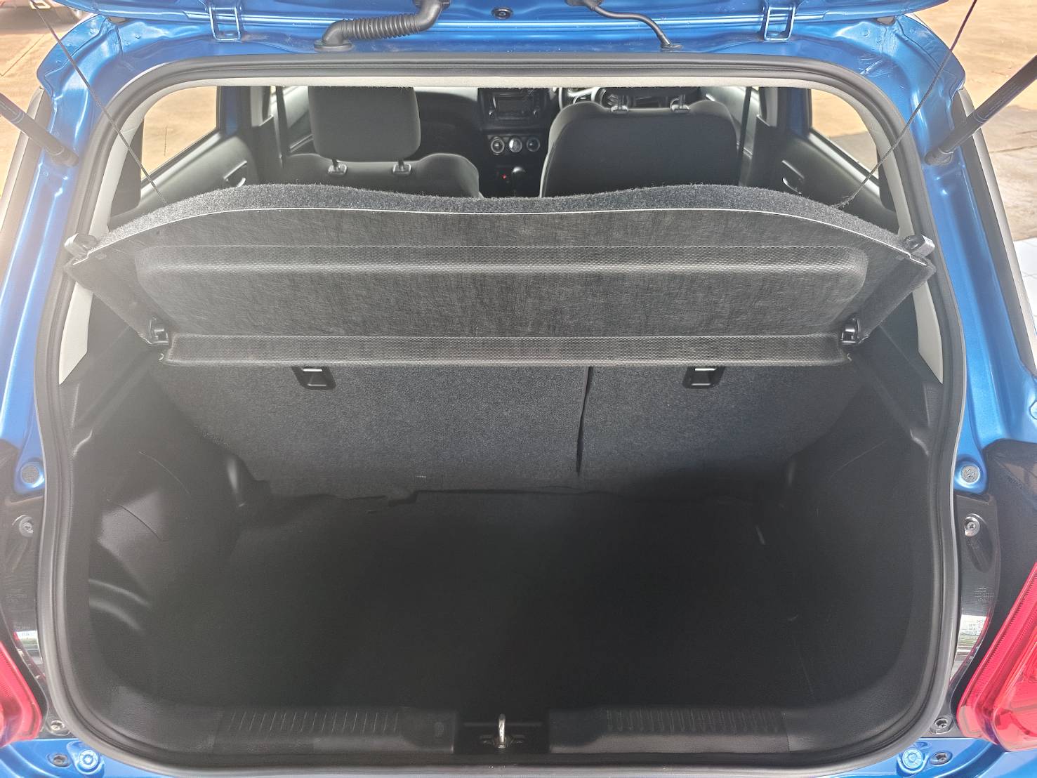 Suzuki Swift 1.2 GXL Hatchback AT 2019