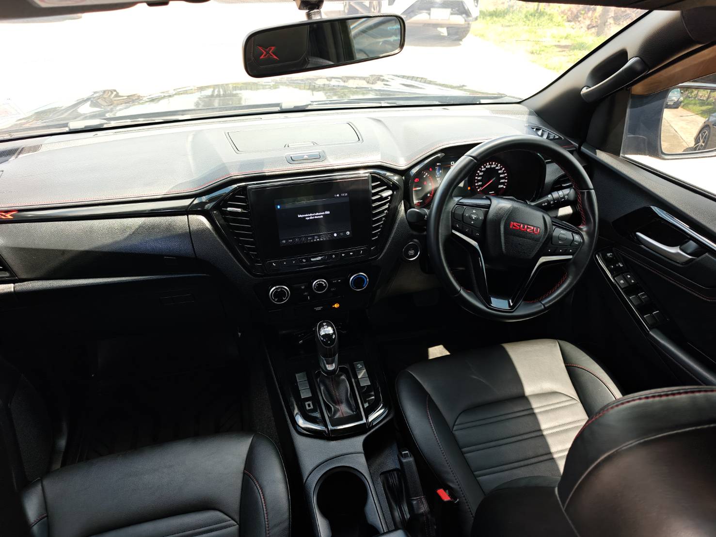 Isuzu D-Max All New Blue Power Cab-4 Hi-Lander 1.9 Ddi X-series AT 2022