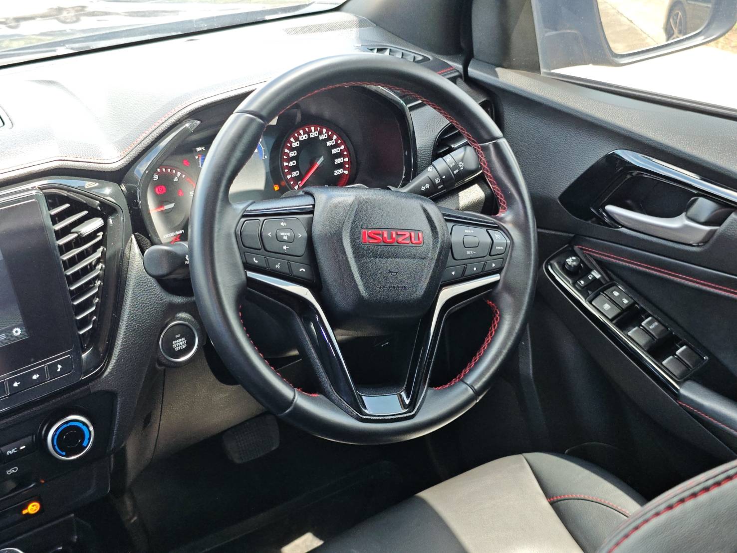 Isuzu D-Max All New Blue Power Cab-4 Hi-Lander 1.9 Ddi X-series AT 2022