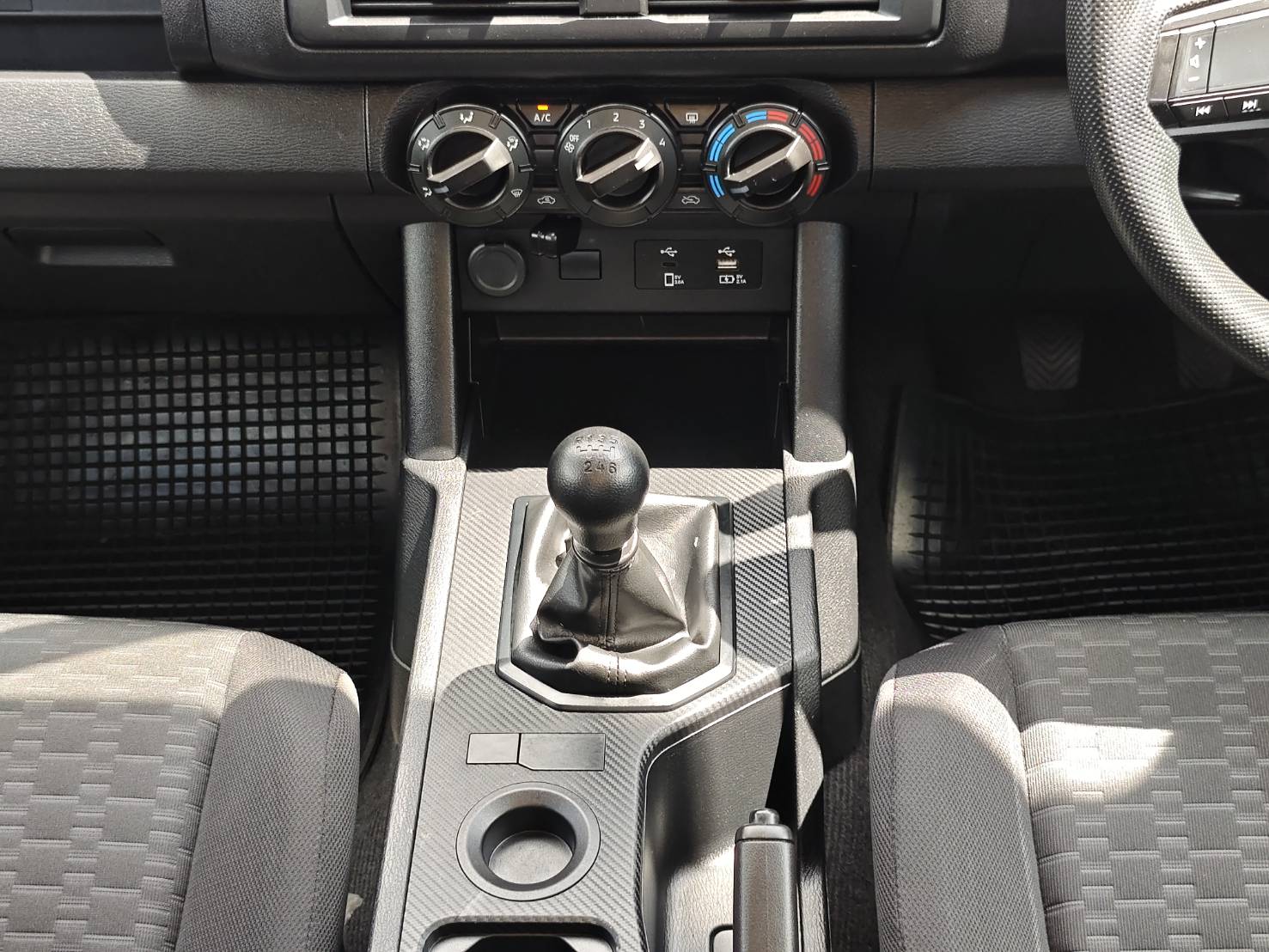 Mitsubishi Triton All New Double Cab 2.4 Plus Pro MT 2024