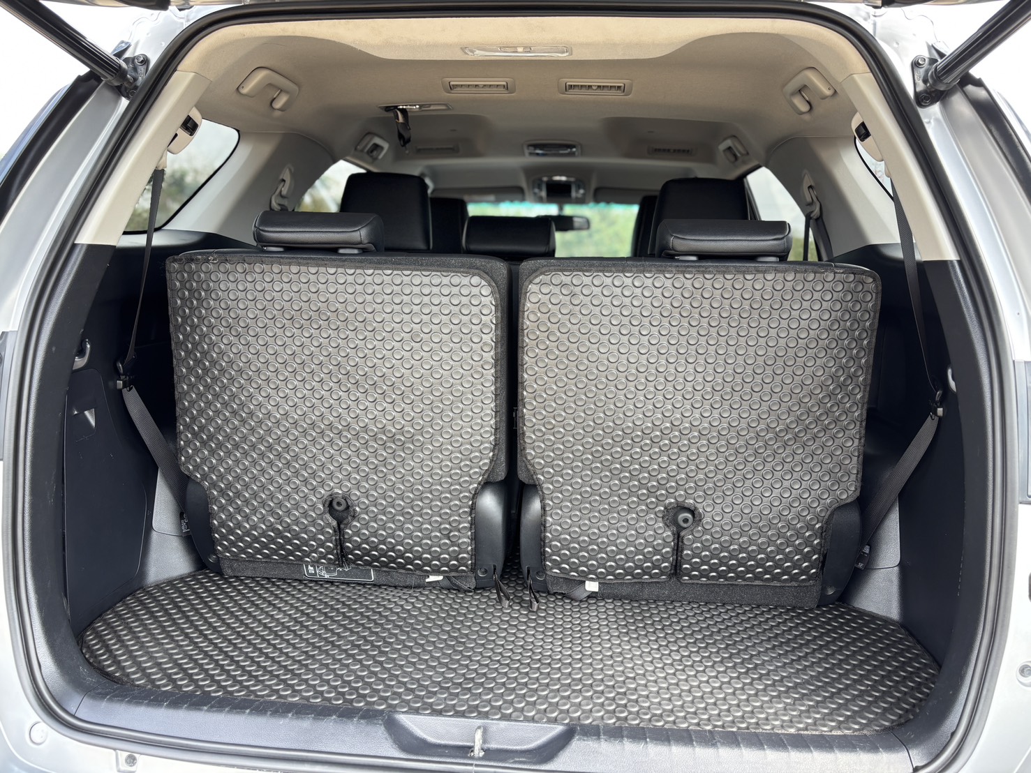 Toyota Fortuner 2.4 Legender V 4WD SUV AT 2022