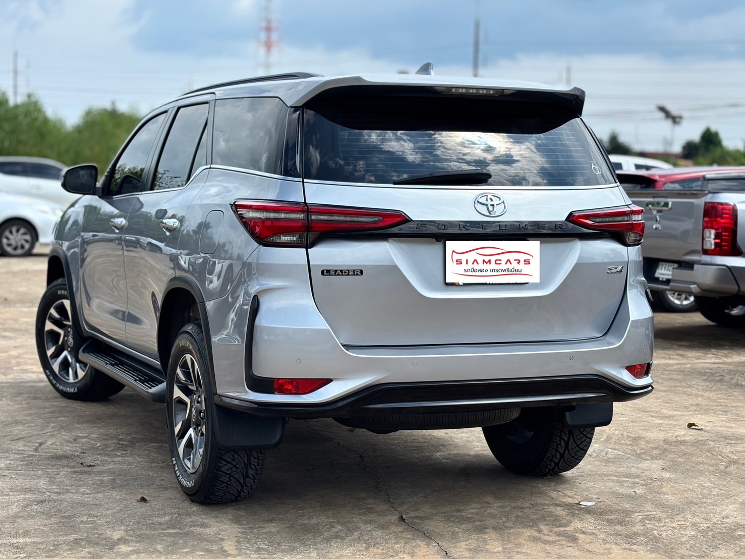 Toyota Fortuner 2.4 Legender V 4WD SUV AT 2022