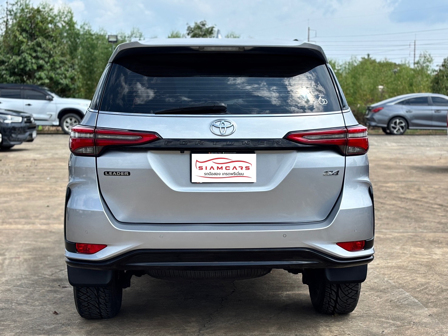 Toyota Fortuner 2.4 Legender V 4WD SUV AT 2022