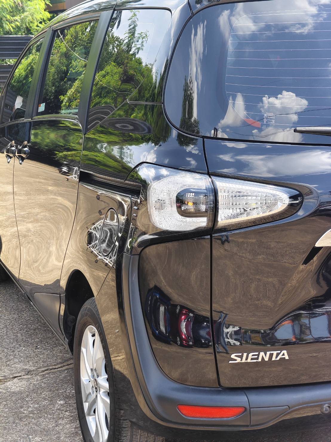 Toyota Sienta 1.5 G SUV AT 2020